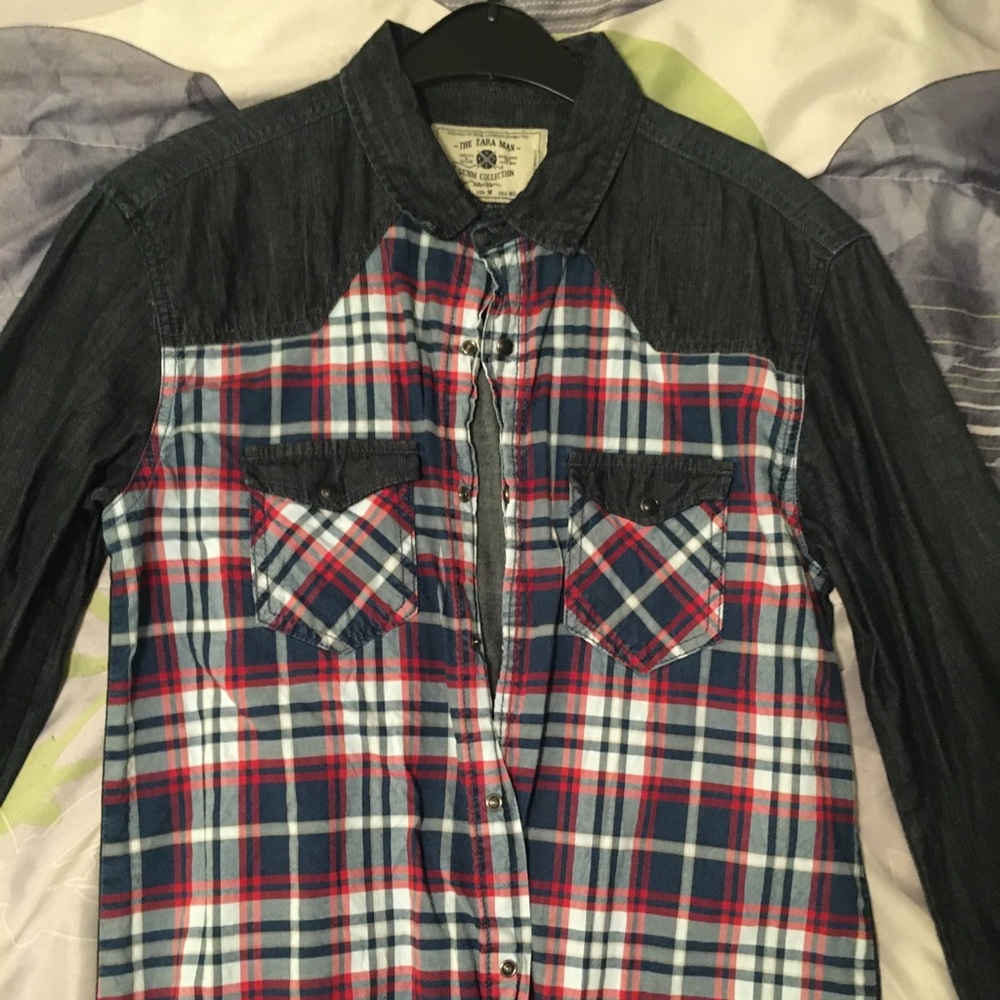 Zara man- men’s button down shirt- medium